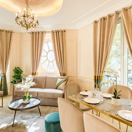 Merveil - Luxury - Louvre - Ours I * Paris